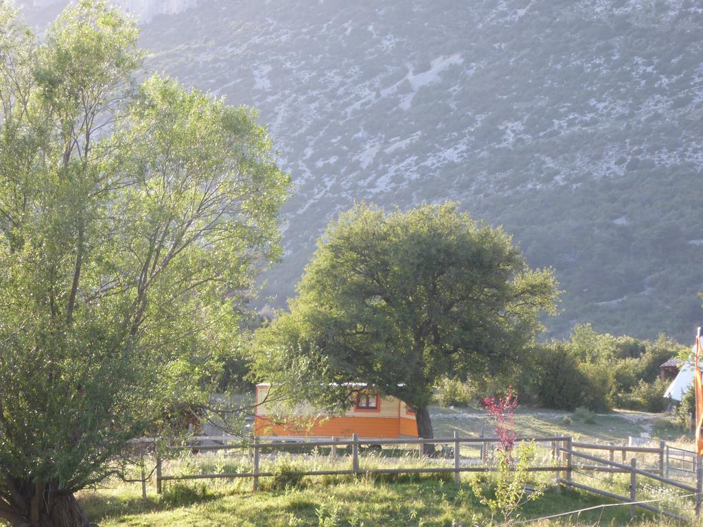 Ferme Saint Pierre Hotell Bargème Exteriör bild