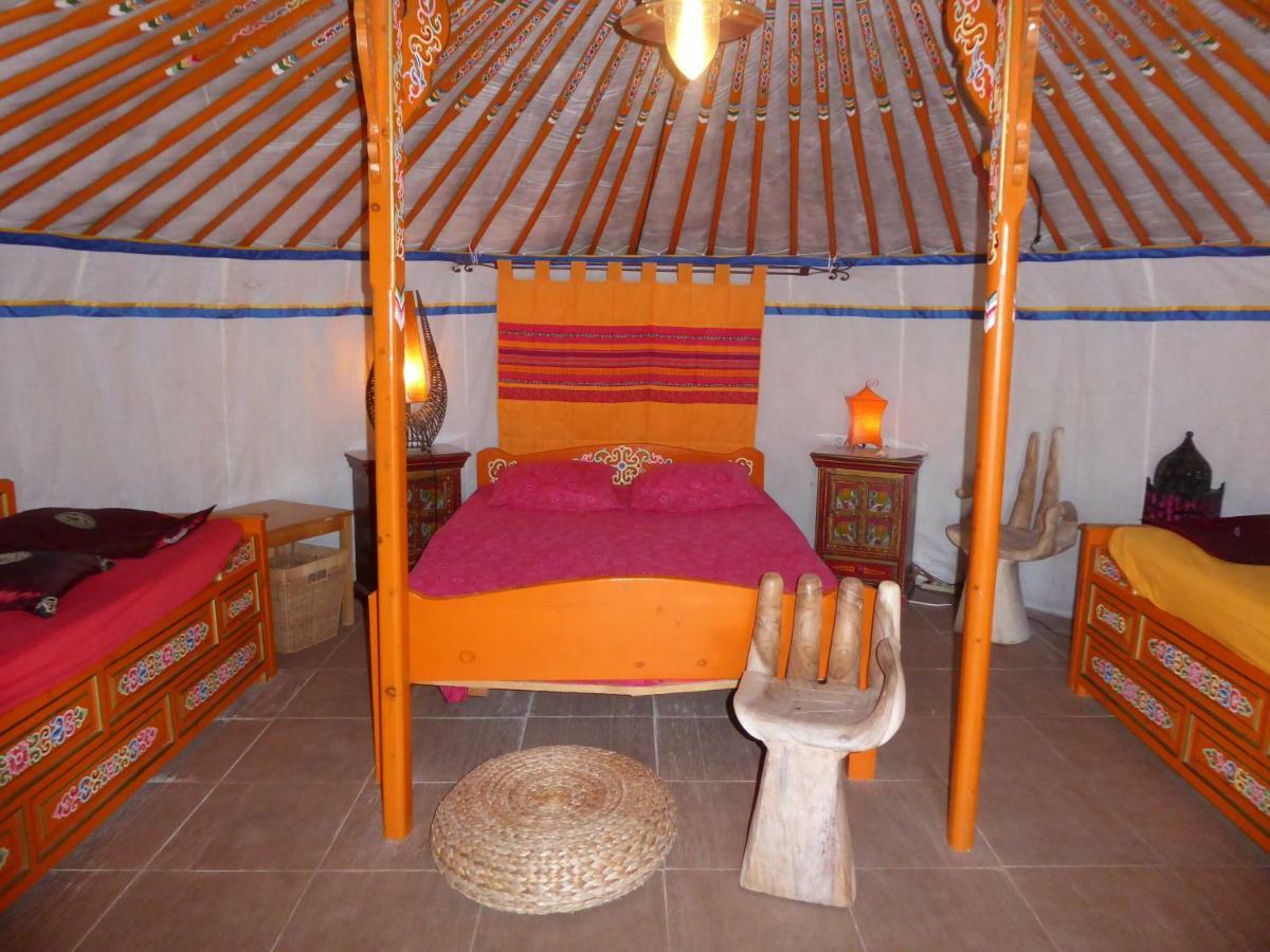 Ferme Saint Pierre Hotell Bargème Exteriör bild